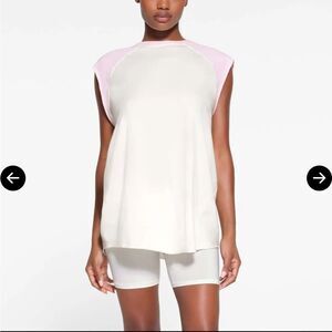 SKIMS Boyfriend Raglan Muscle Tank Top